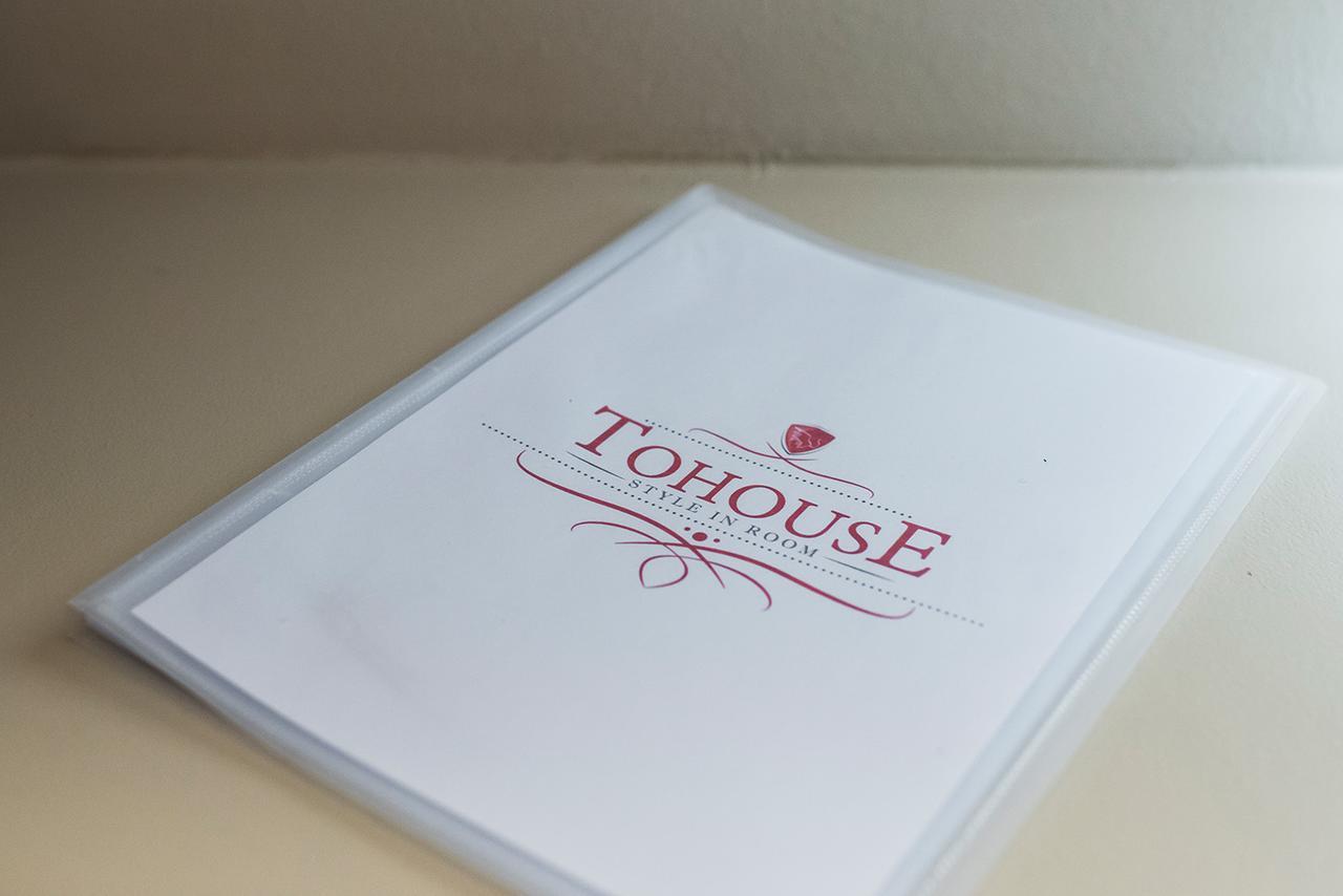 Tohouse